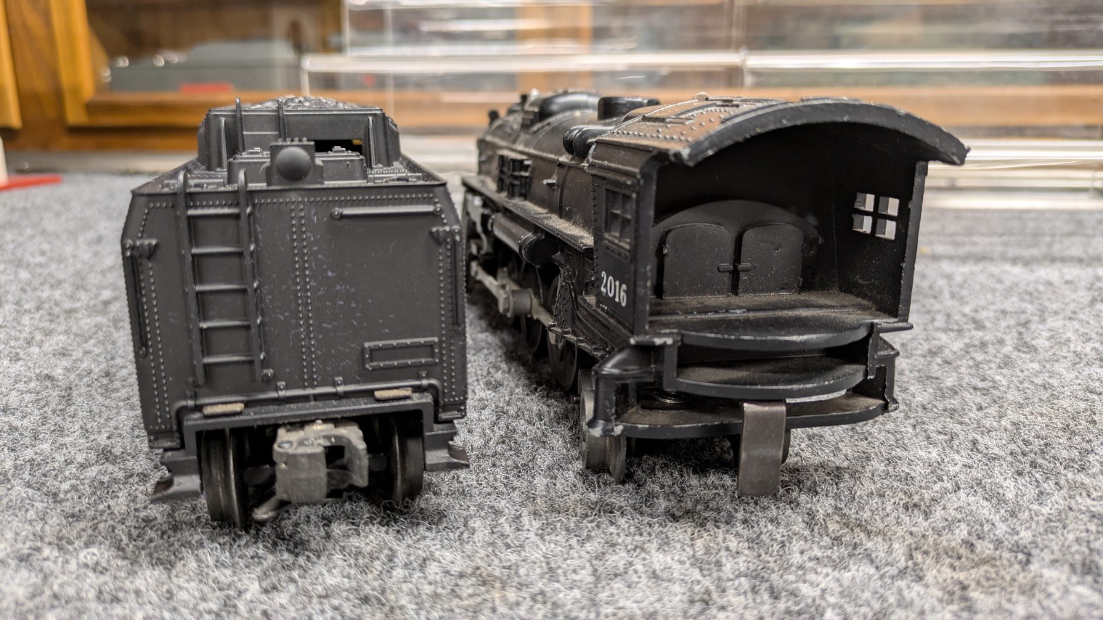 Lionel Postwar O Gauge 2016 Steam Locomotive & 6026W Tender – Tested