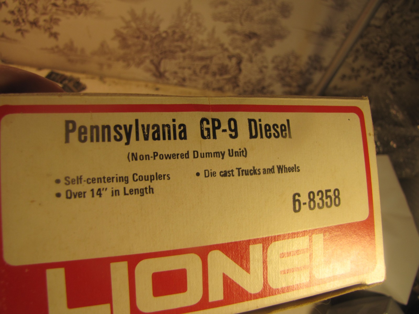 Lionel 6-8357 and 8358 Pennsylvania GP9 Diesel and Dummy in original boxes