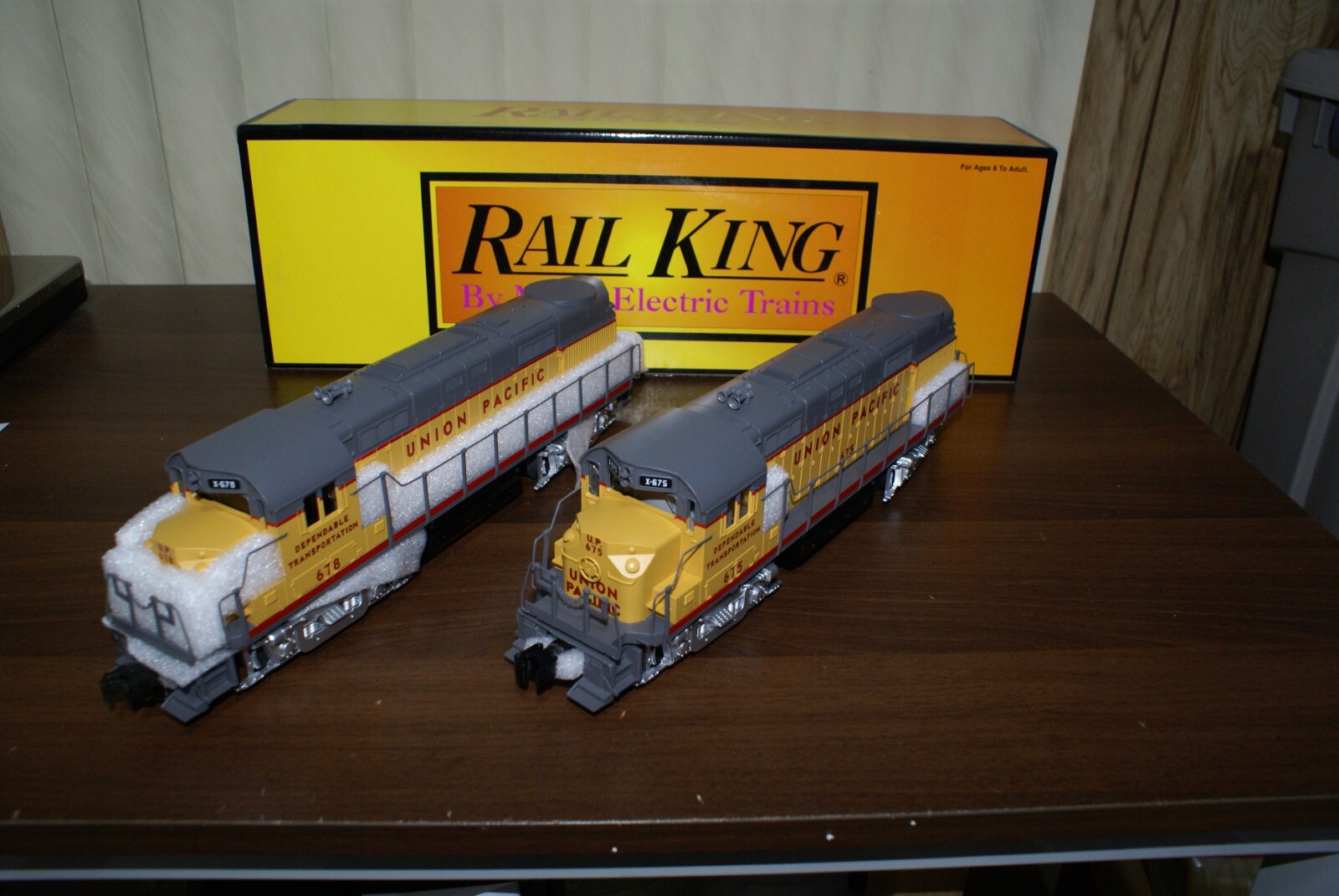 NEW UNION PACIFIC RS-27 PAIR PROTO 2 30-2251-1 , 30-2251-3 NEW BATTERY TESTED