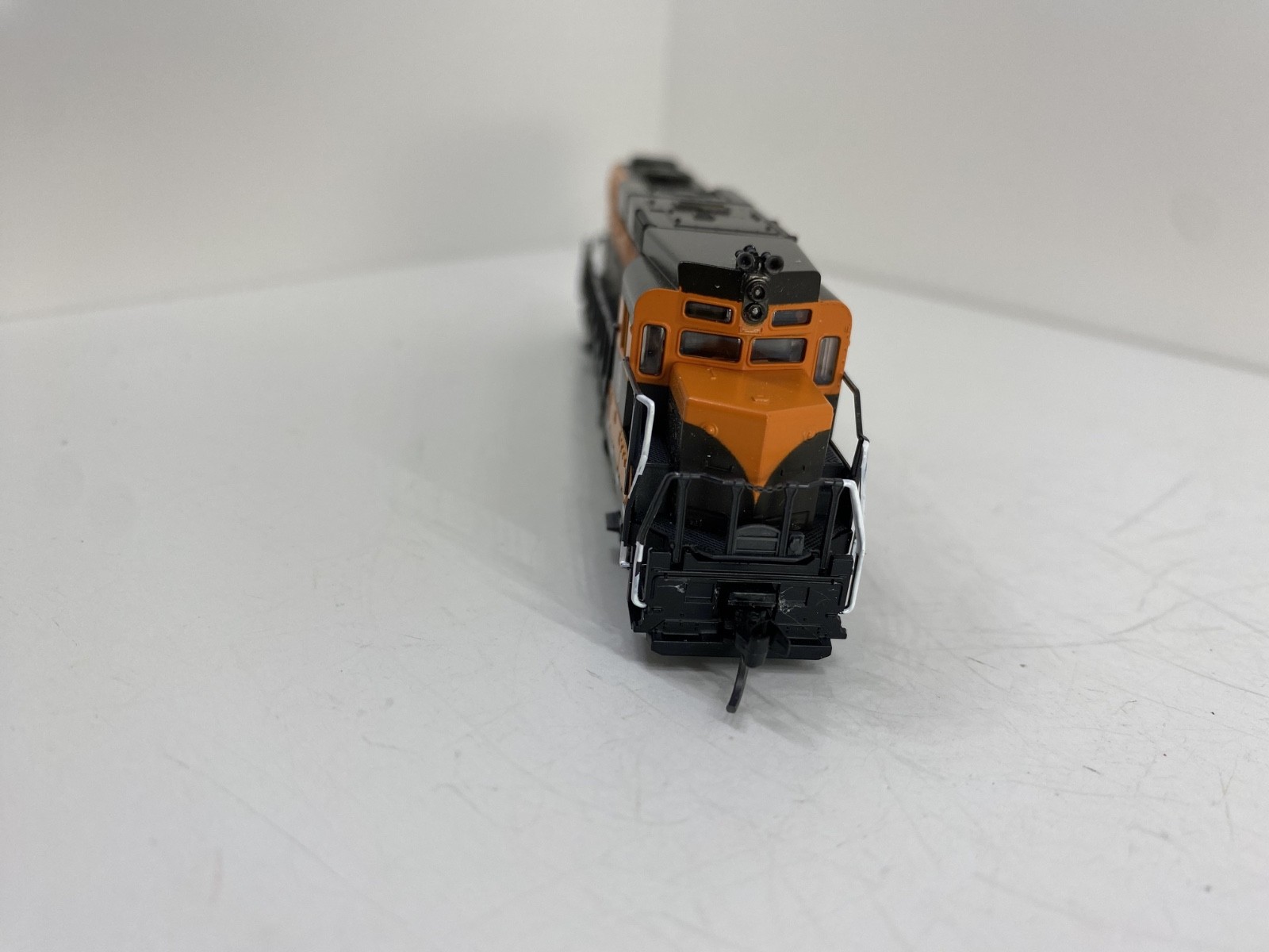 Atlas N Scale EMD GP30 #4730 Great Northern Diesel Locomotive Rd#3001