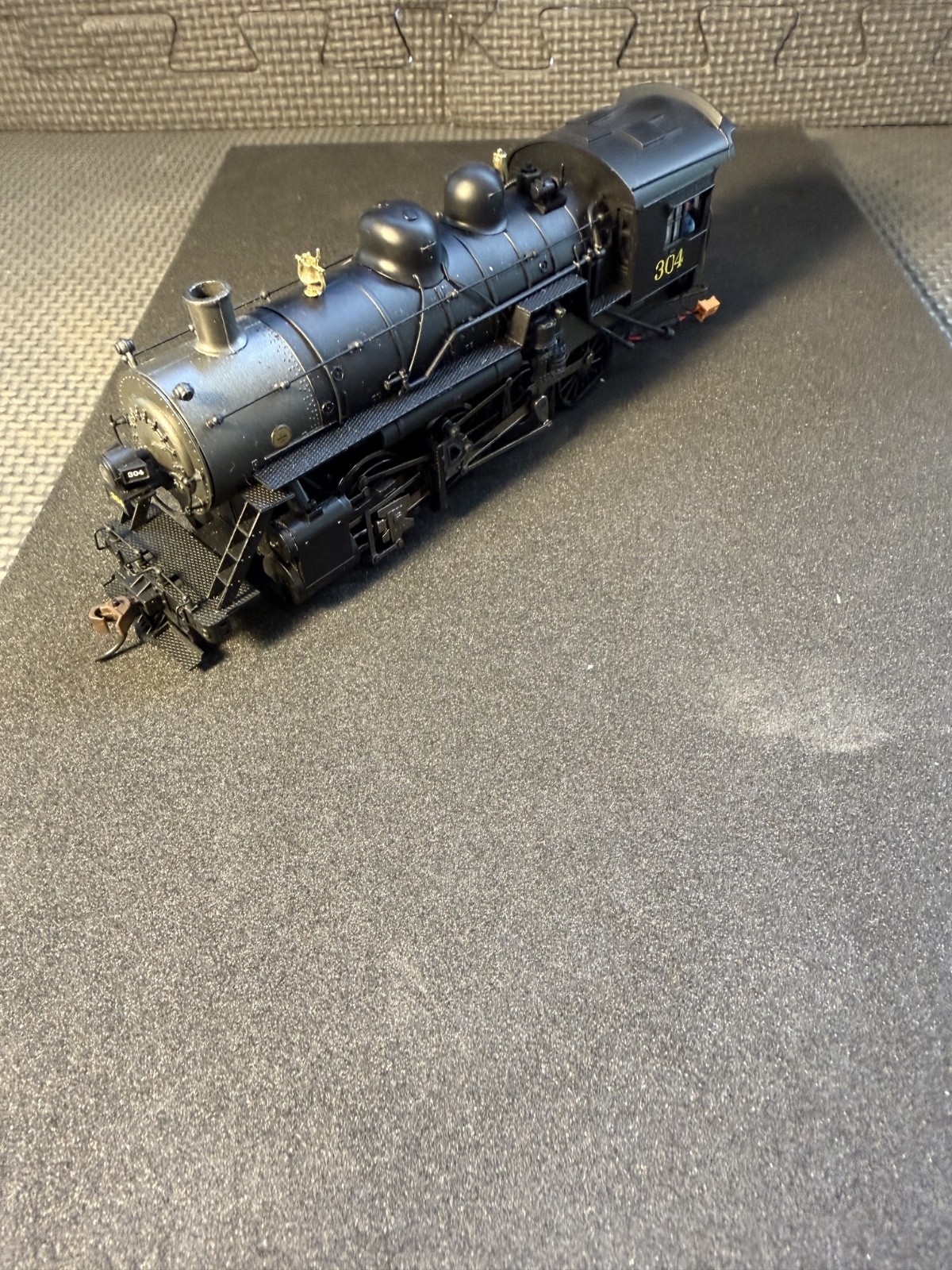 HO Scale Bachmann Spectrum 11422 CRR Clinchfield 2-8-0 Steam Locomotive #304