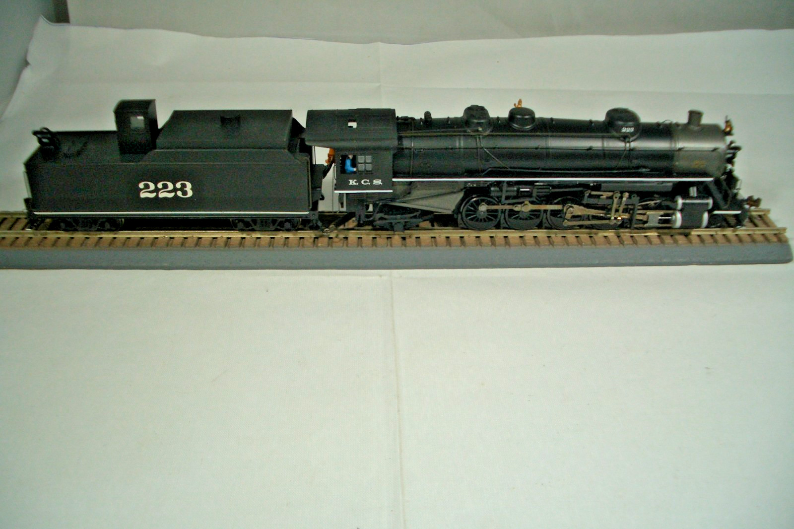 Spectrum 83313 Ho Kansas City Southern Loco USRA Light 2-10-2 DCC