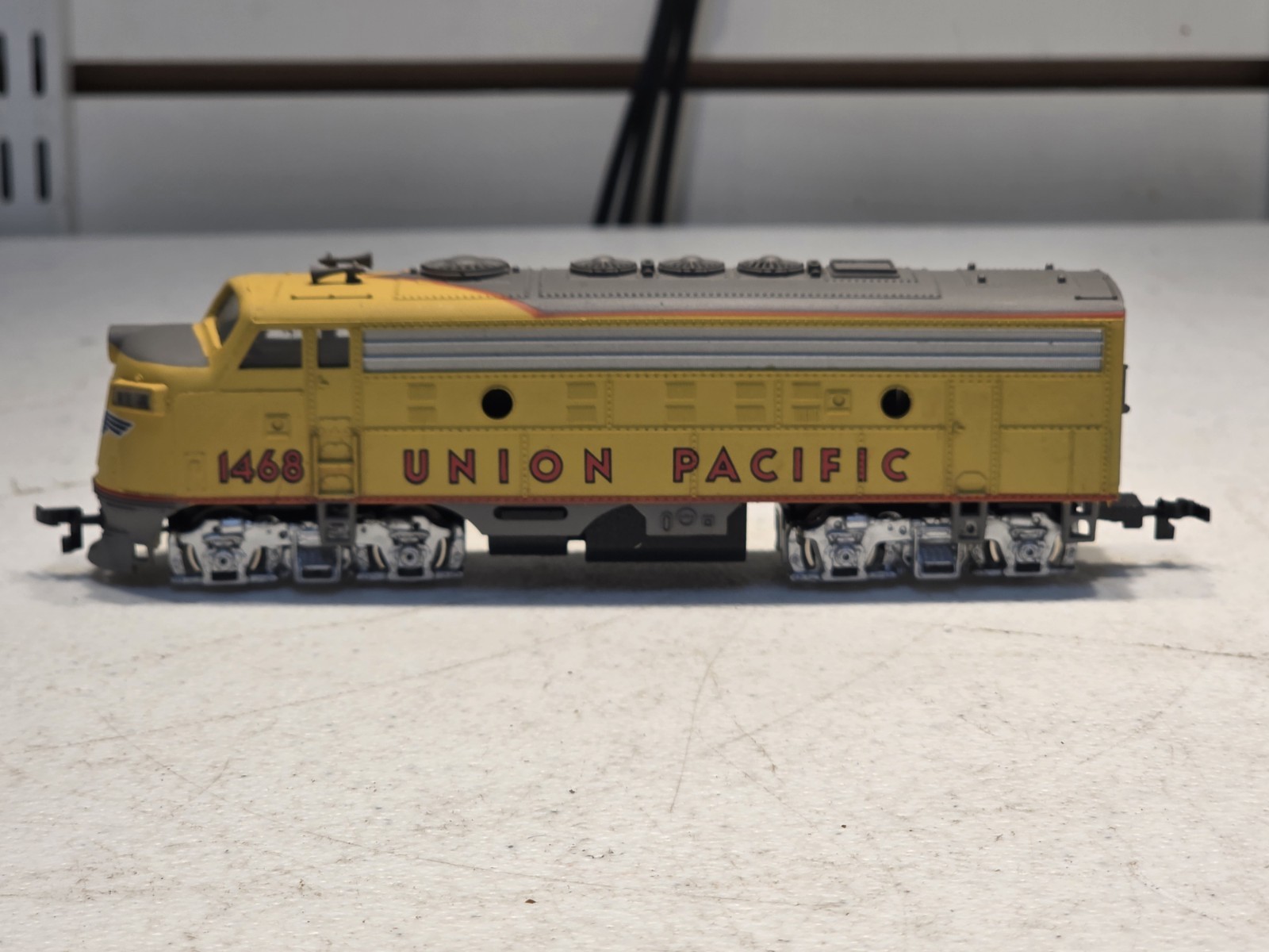 Vintage Bachmann HO Scale Union Pacific F9 Diesel Locomotive 1468