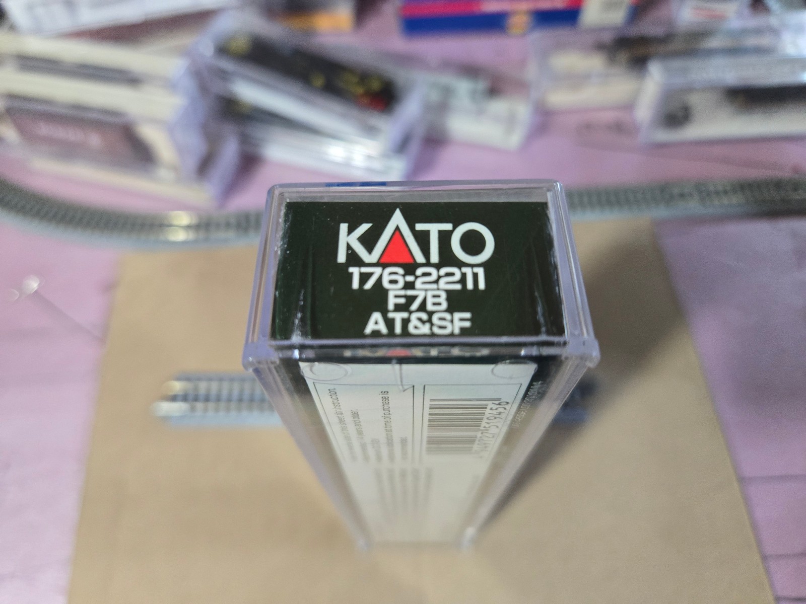 Kato N Scale Santa Fe F7B / DCC Ready