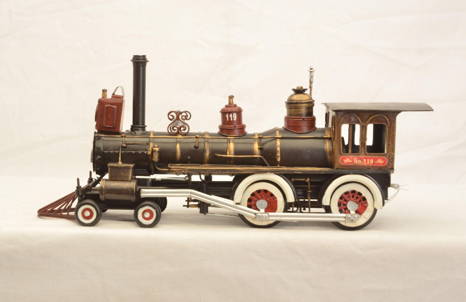 Custom Union Pacific 119 1/24 Scale 4-4-0 Steam Locomotive and Tender