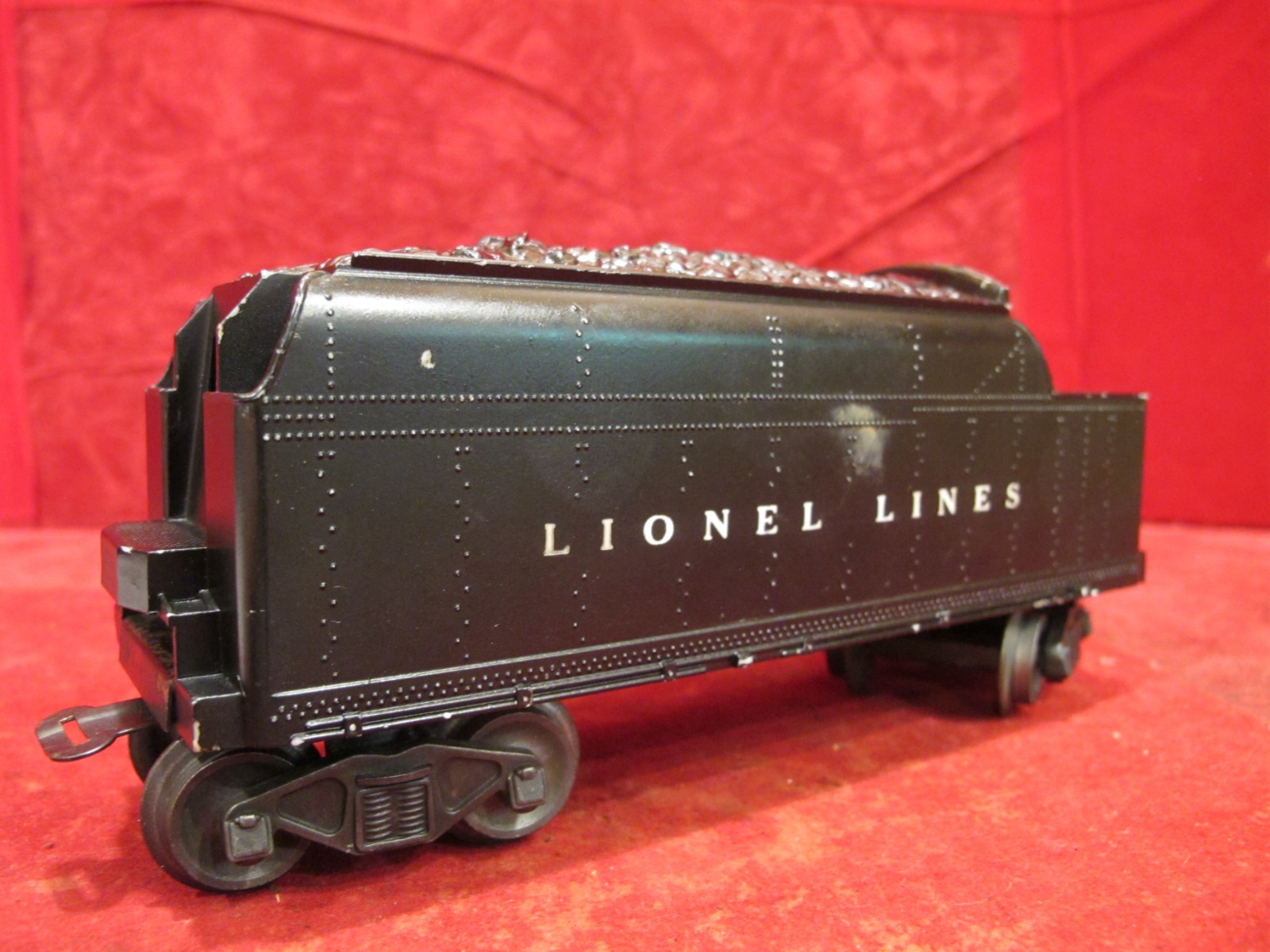 Vintage postwar 1950’S Lionel 6466T Lionel Lines COAL TENDER