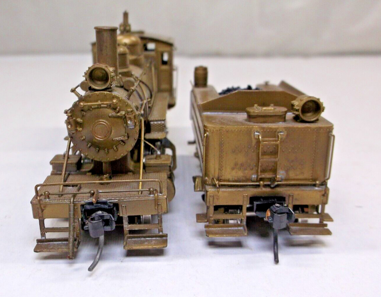 United brass HO Ma & Pa 2-8-0 steam engine in box (lot BB491)