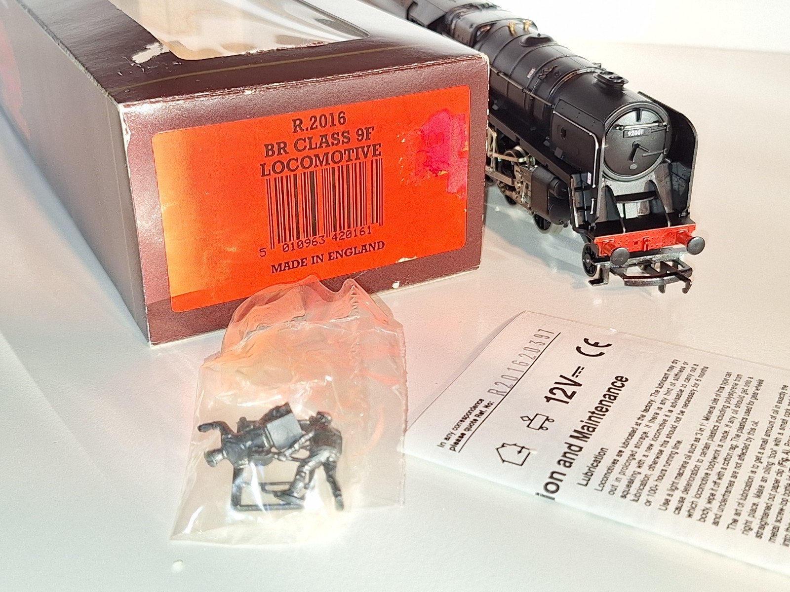 Hornby R2016 BR 9F Loco #92001. New Old Stock. Mint Cond. Boxed. 2 Rail DC. OO