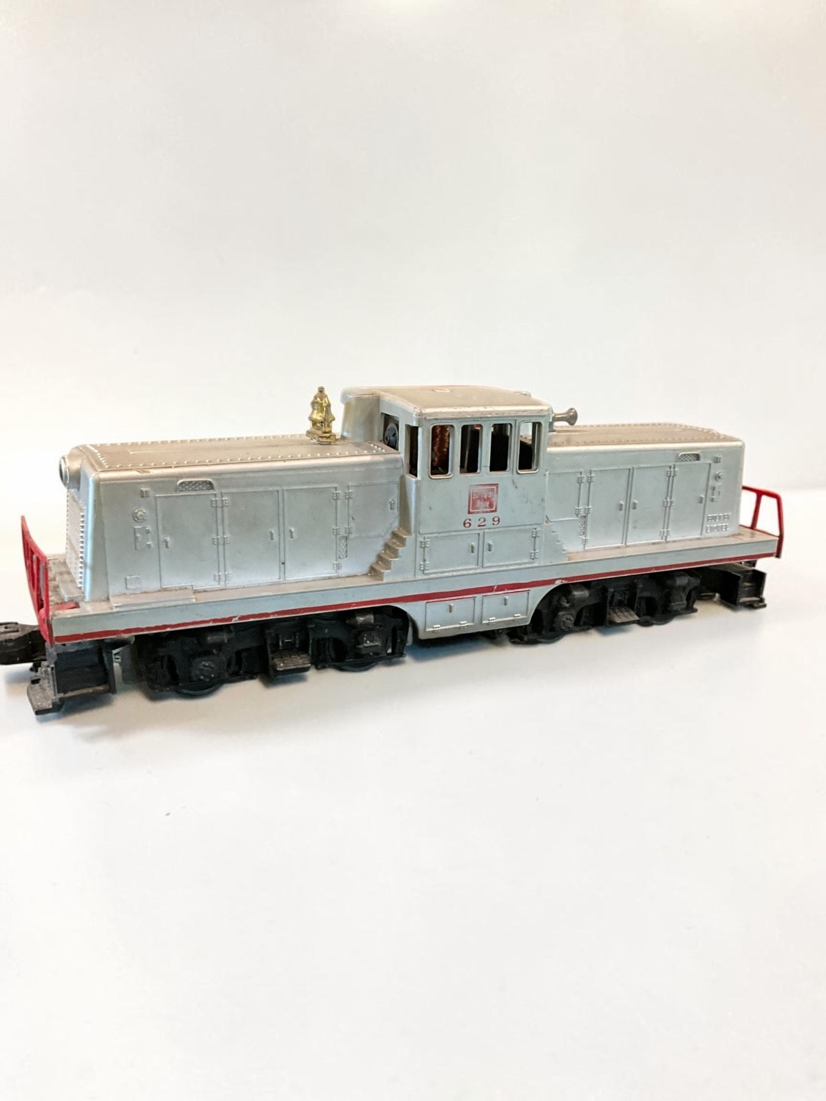 Vintage Lionel 629 Burlington Route Diesel Switcher O27 O Gauge Locomotive USA