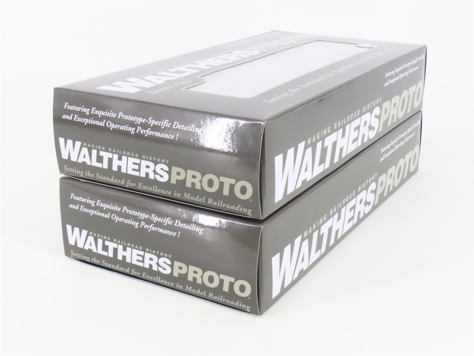 HO Walthers Proto 920-42381 MILW “UP Paint” EMD E9A/B Diesel Set w/ DCC & Sound
