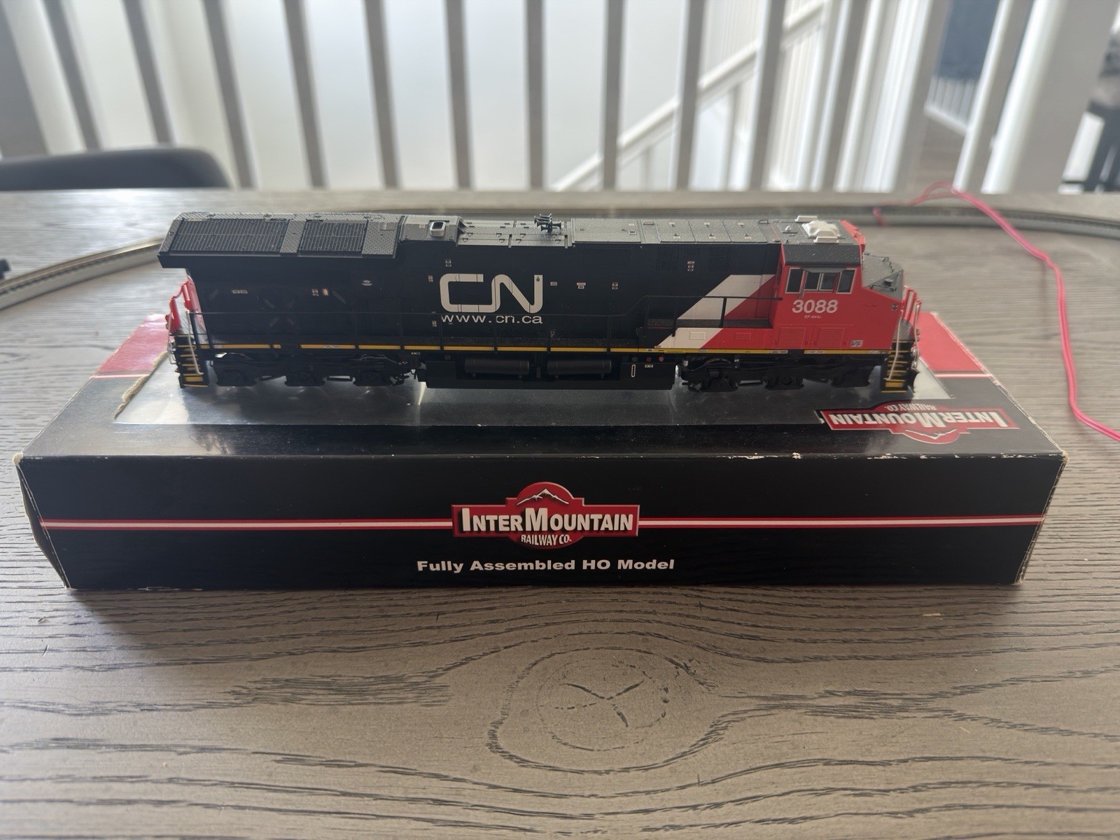 InterMountain HO scale CN Candian National (3088) ET44AC with DCC Sound