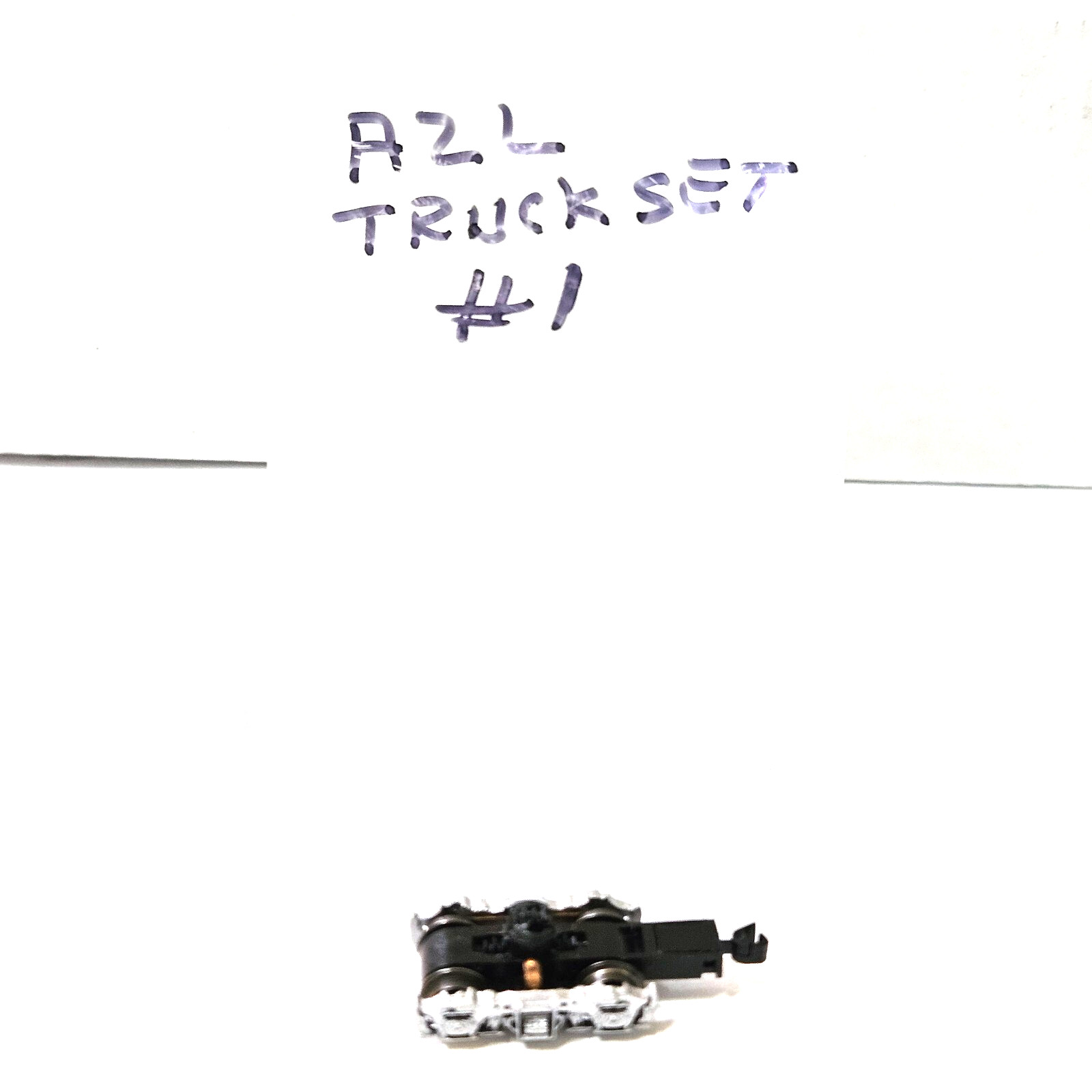 Marklin Z 342688 GP38-2 Loco Truck With AZL Couplers #1