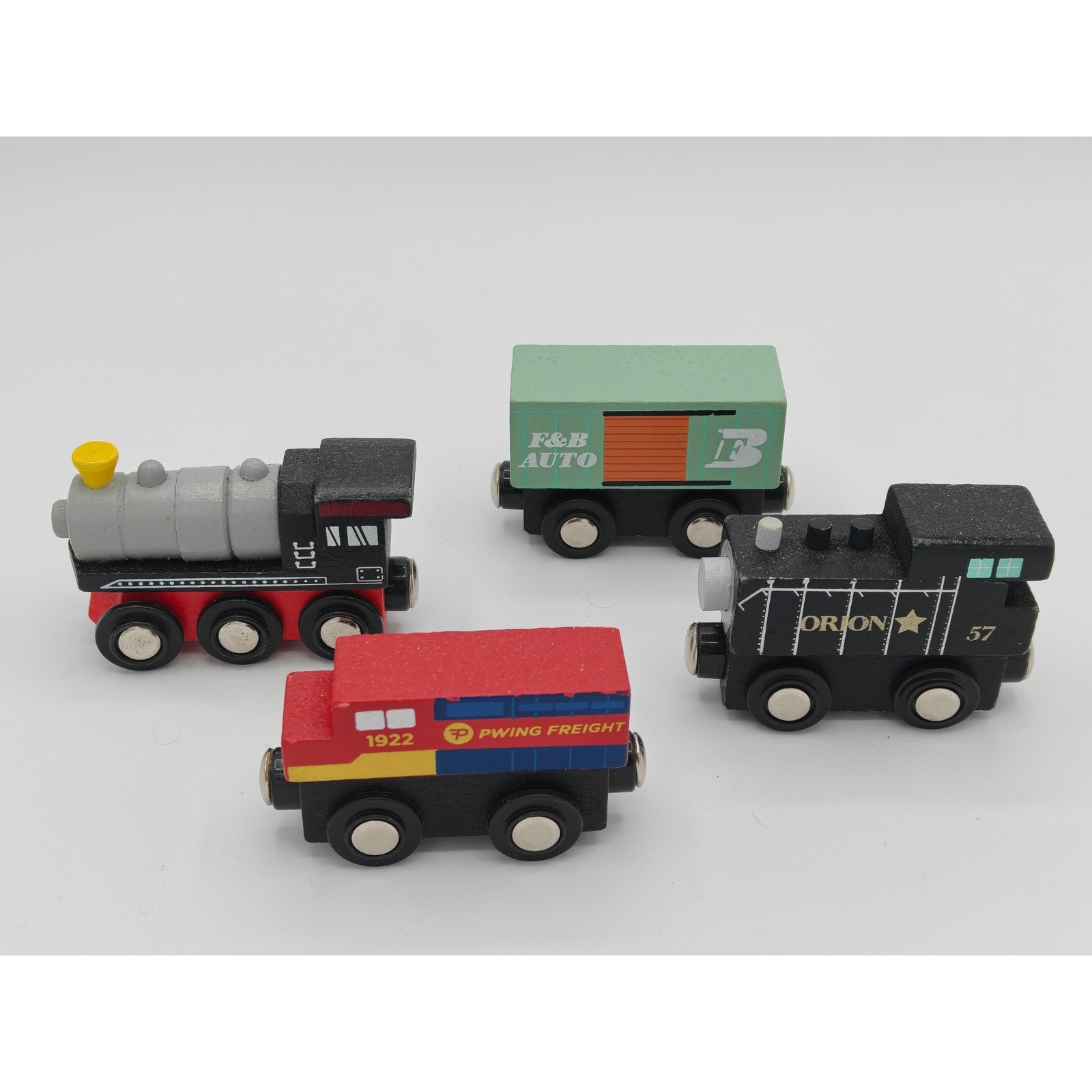 Wooden Magnetic Train Set 4pc Locomotive Freight Car Pwing Orion F&B Auto Rail