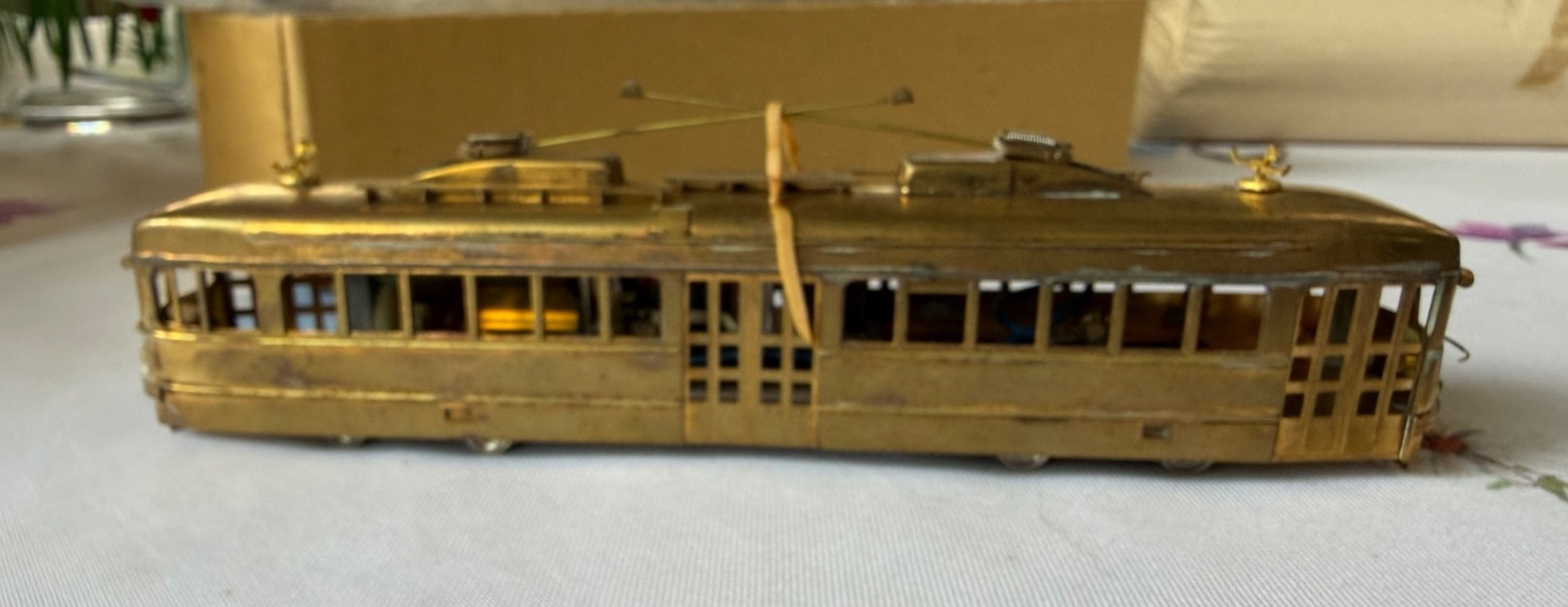 HO SUYDAM #5001 PACIFIC ELECTRIC DOUBLE-END “P.C.C.” STREETCAR ( POWERED)