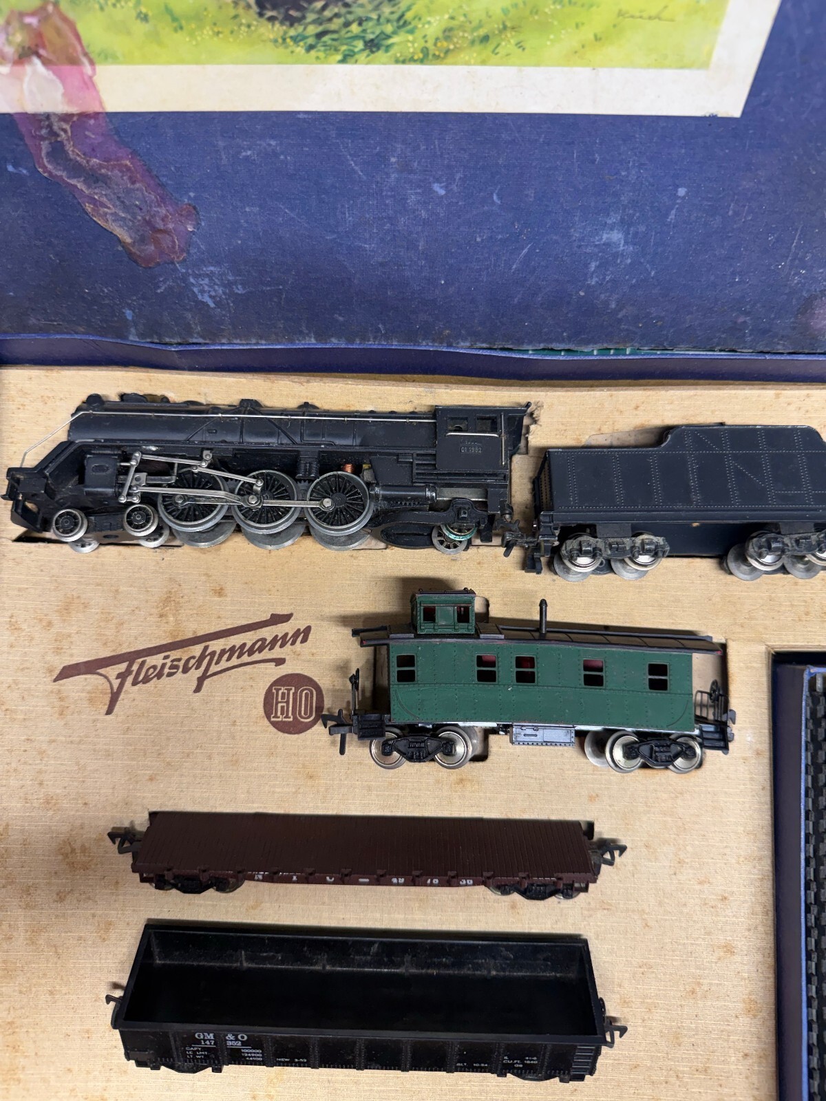Vintage Fleischmann HO Scale Model Train Set W/ Locomotive & Freight Cars