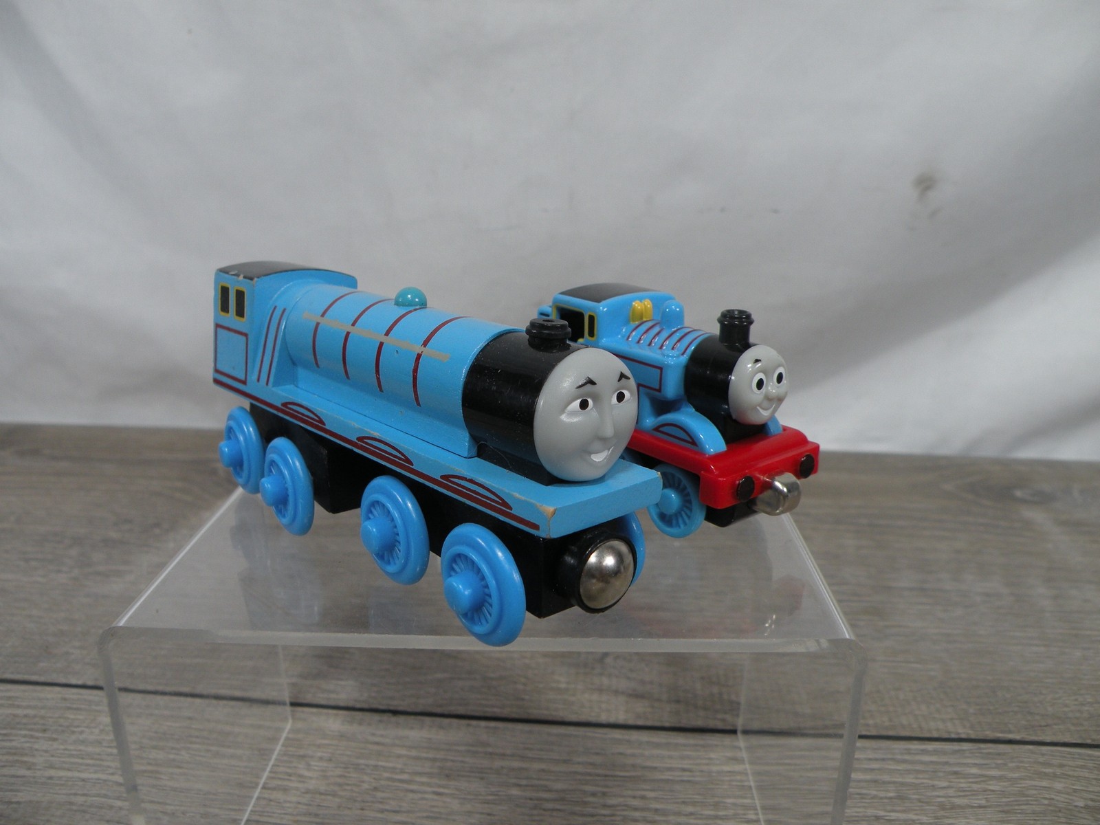 Thomas & Friends Wooden Railway Thomas The Tank Engine & Gordon Locomotives Lot