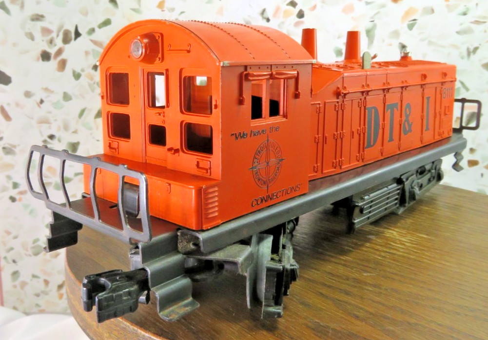 Lionel DT & I 6-8111 O Gauge Orange/Black Diesel Locomotive UNTESTED AS IS