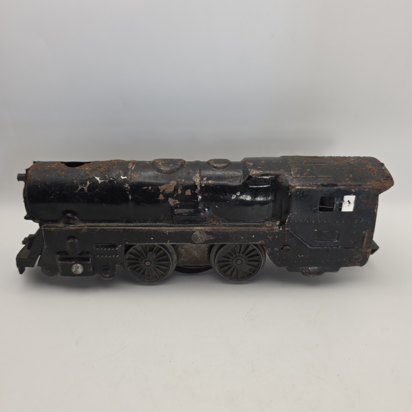 Vintage Cast Iron Clockwork Wind-Up Toy Steam Locomotive Floor Train – As Found