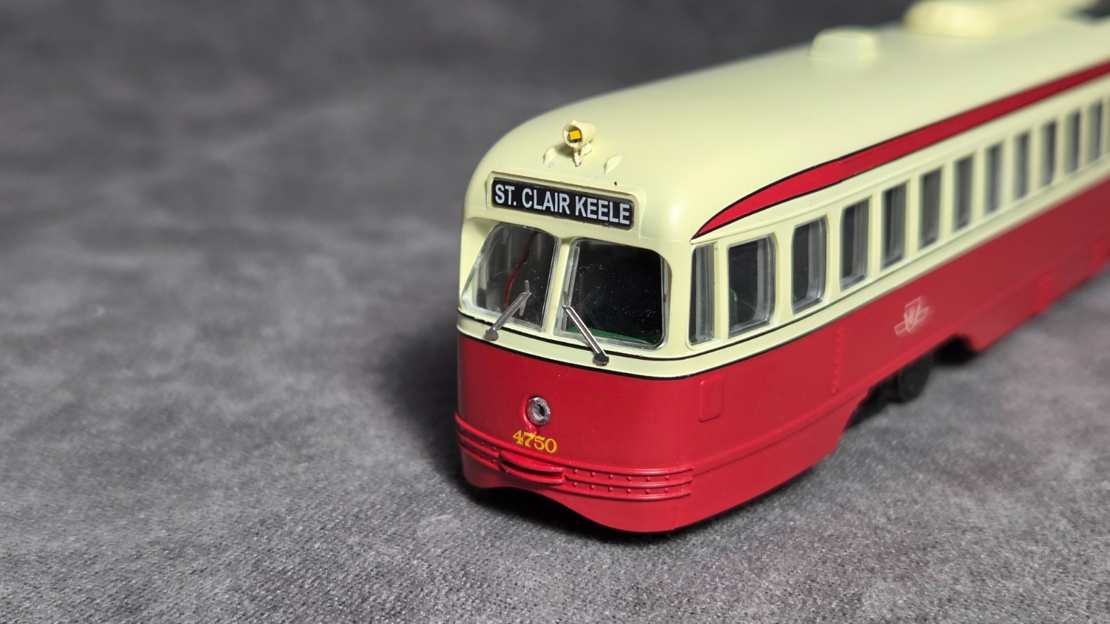 Title (79 Characters): Bowser HO 12909 TTC PCC Streetcar #4750 Toronto Executive