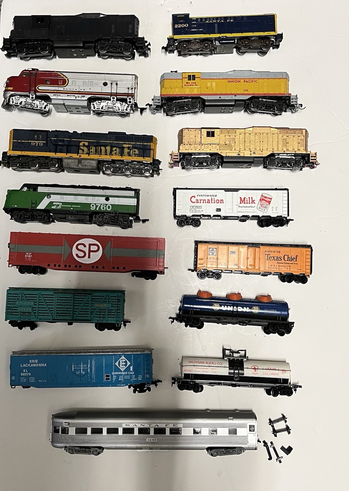 Vintage Lot Of 15 Ho Scale Train Used Parts Repair LOCOMOTIVE Various Brands toy