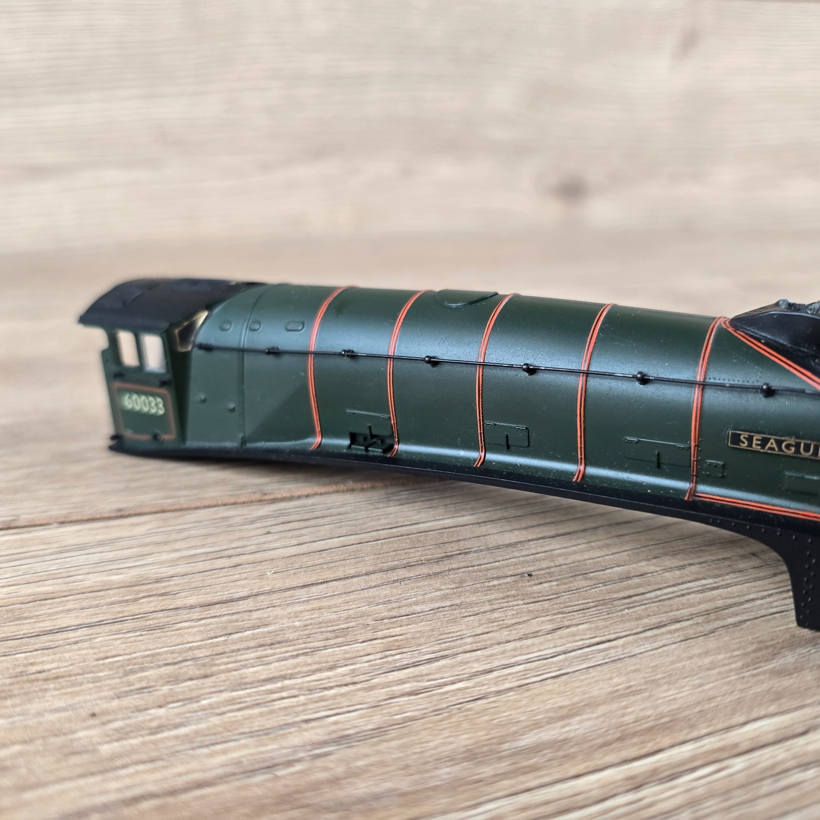 Bachmann 31-957 Class A4 Seagull Steam Locomotive Body Only 60033 OO Gauge DCC