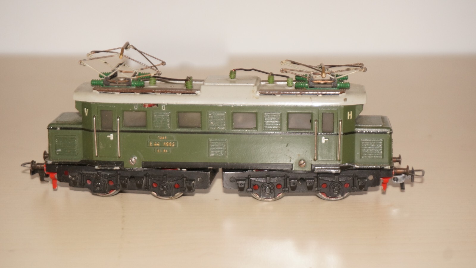 Fleischmann 1345 H0 Direct Current Electric Locomotive E 44 1952 Metal – Runs –