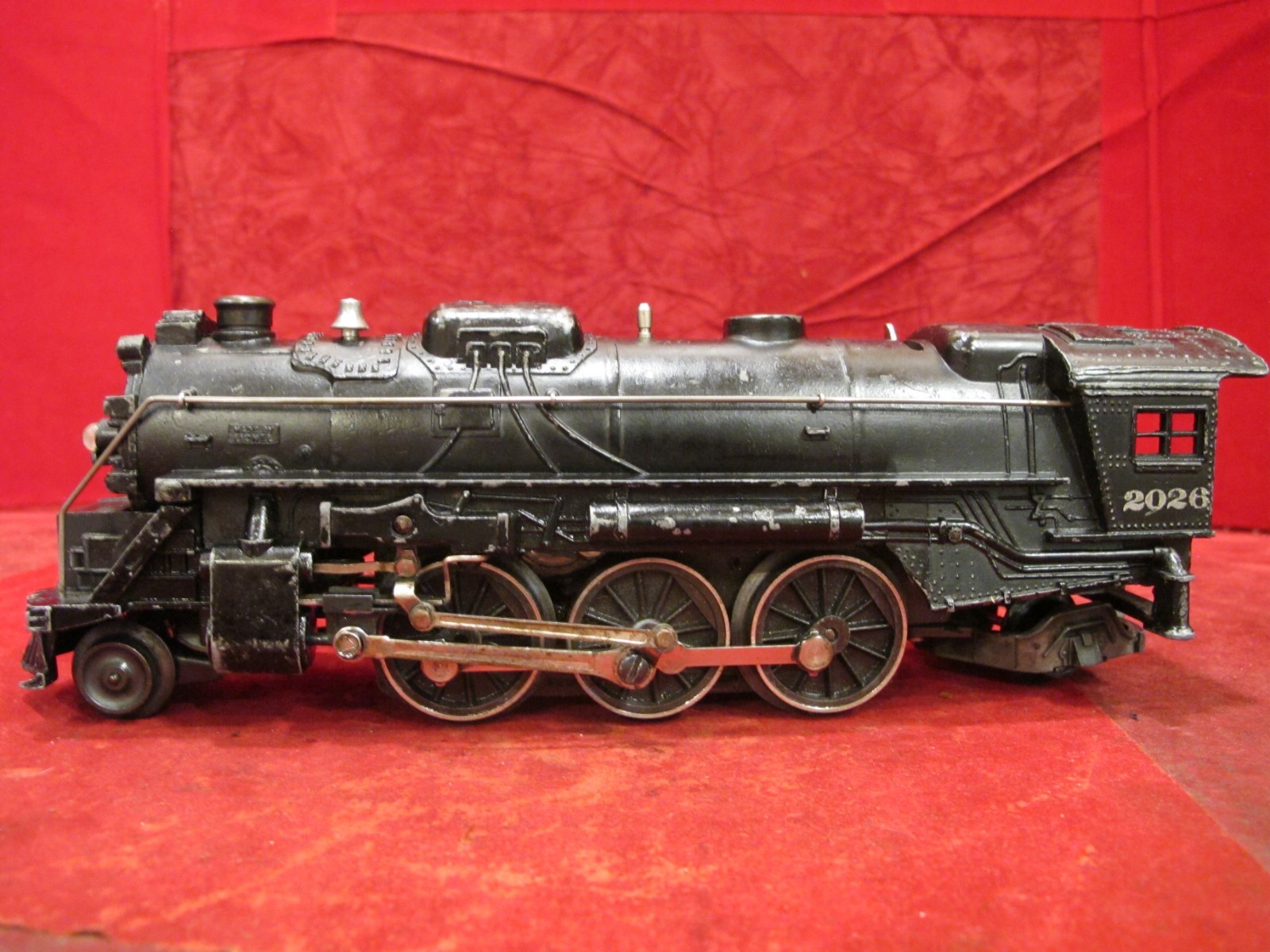 Lionel Vintage Postwar No. 2026 2-6-2 Locomotive~runs lights smoke
