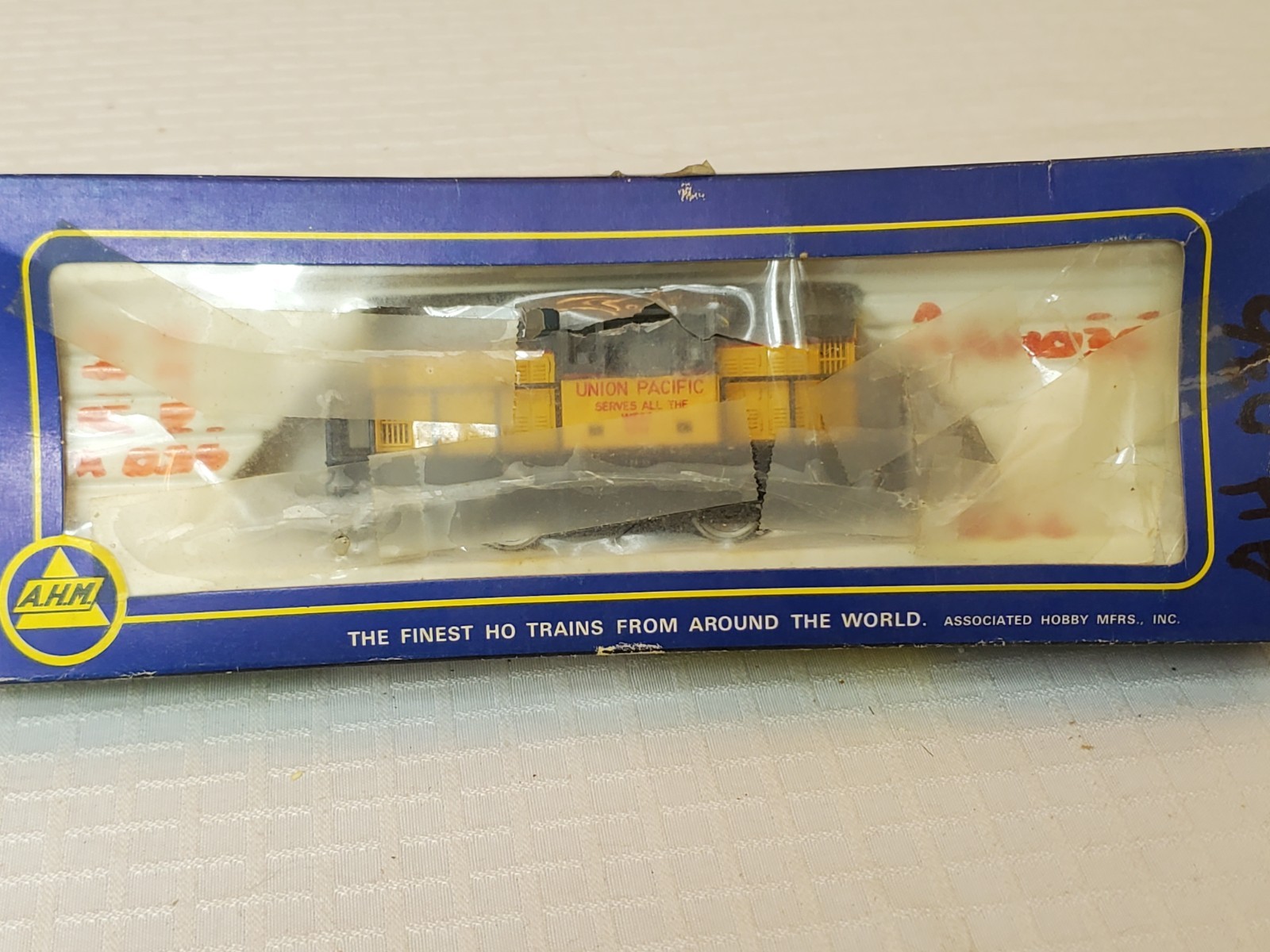 Vintage AHM HO Scale 5011C GE Center Cab Locomotive Union Pacific #1214