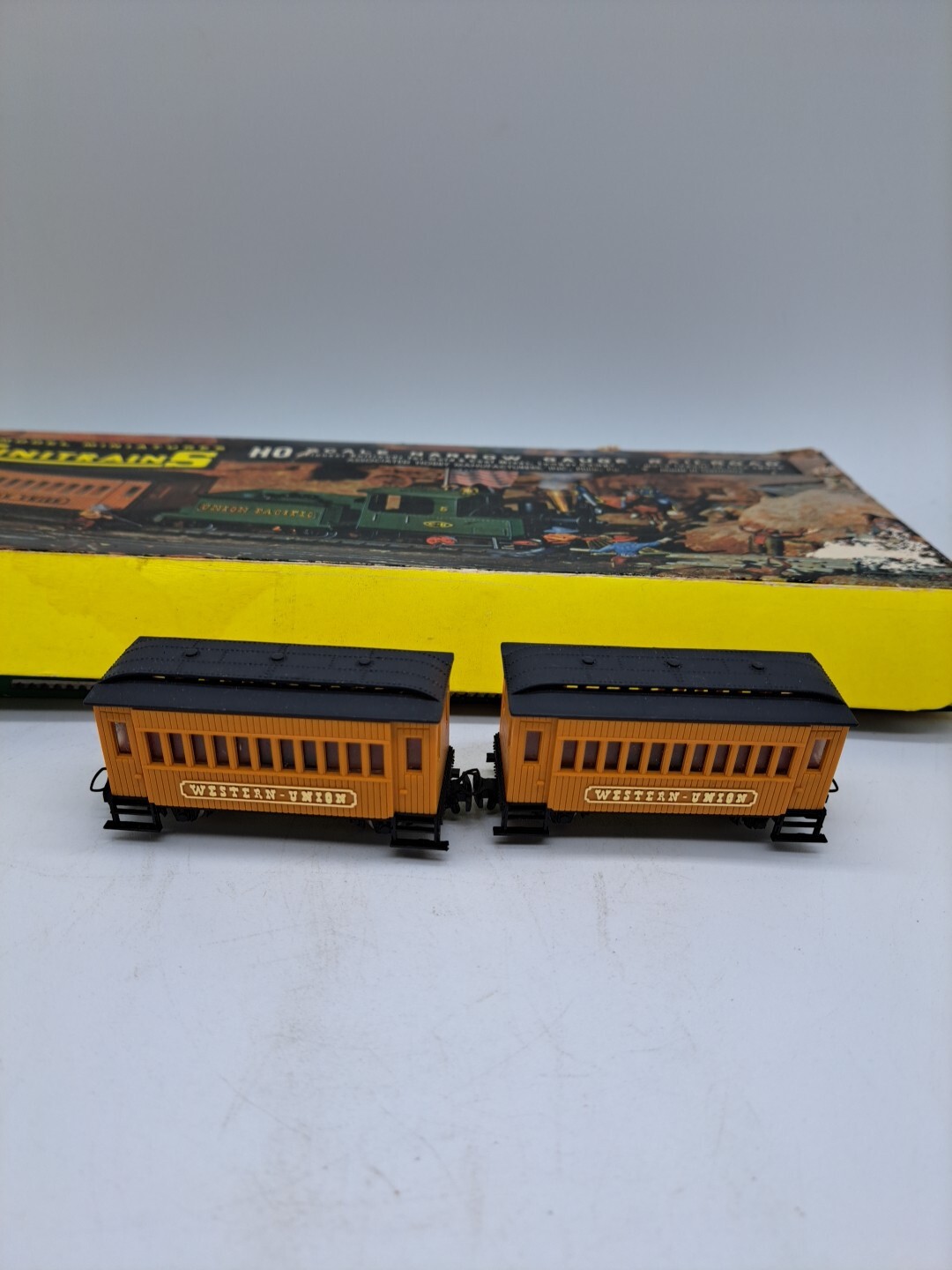 Minitrains Associated Hobby Manufacturers 3061 Western Union Express Untested