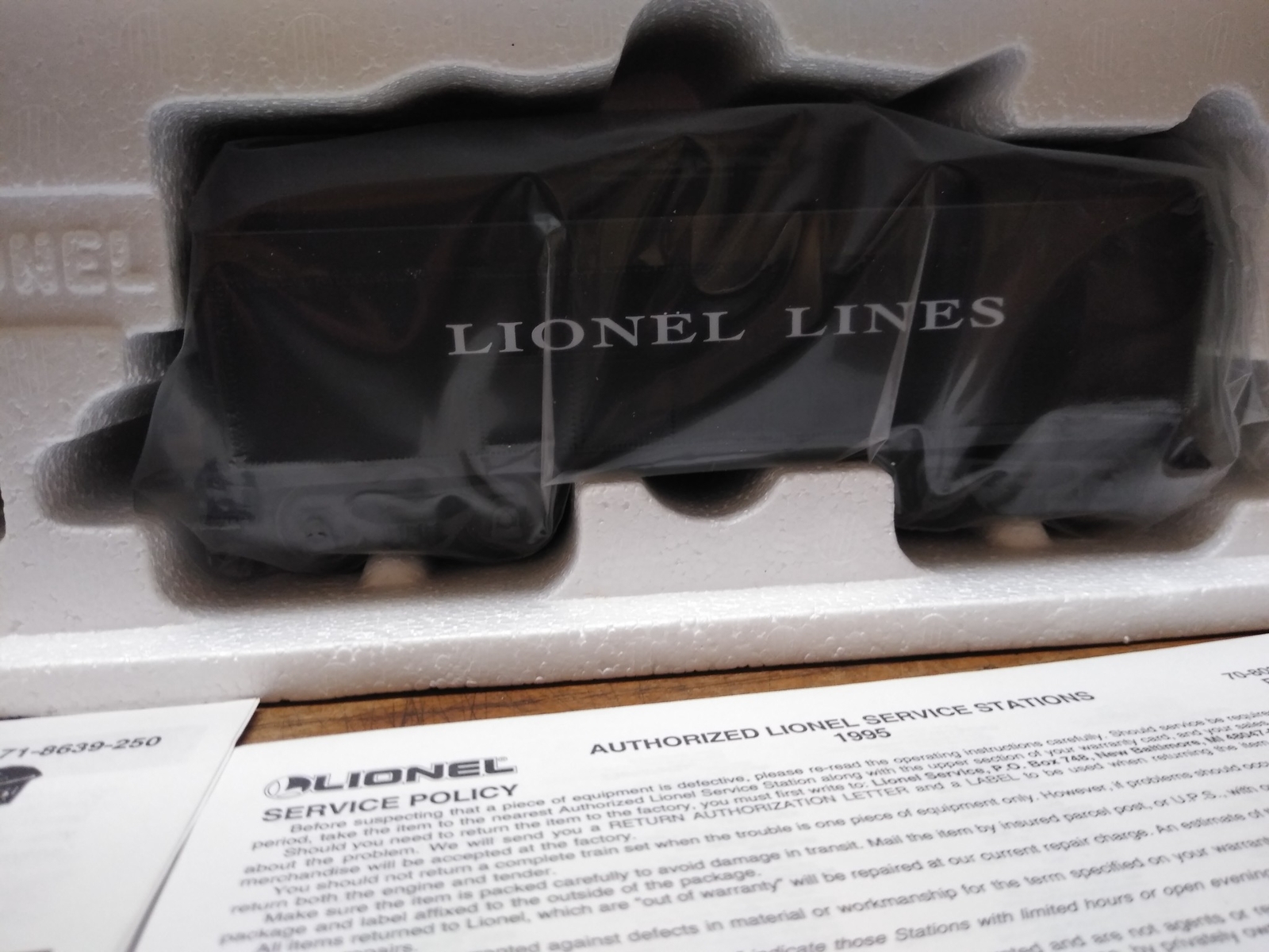 NIB NOS Lionel Line 6-18642 4-6-2 Steam Locomotive Whistle Tender Die Cast Metal