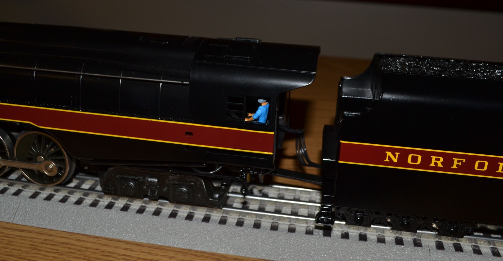 Williams Brass Norfolk & Western #611 Class J 4-8-4 Locomotive 3-Rail 5601 Video
