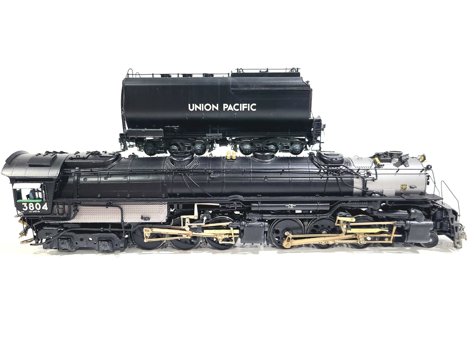 Challenger CIL Samhongsa UP 4-6-6-4 Union Pacific #3804 HO Brass #2486.1 DCC