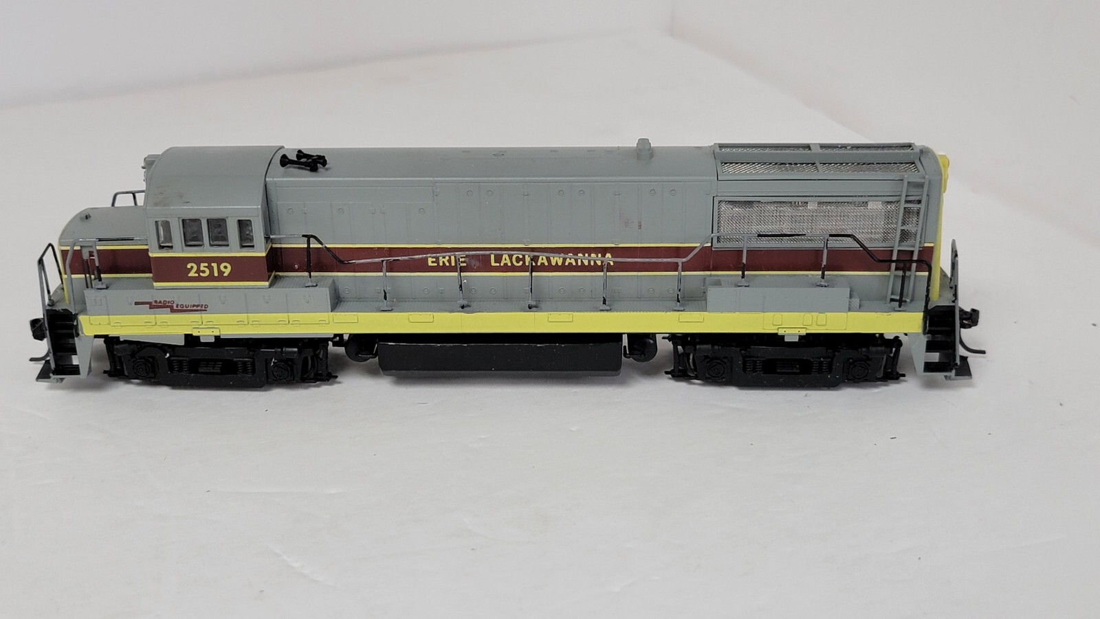 Stewart Hobbie HO GE U25B Phase IV Pwd Diesel Erie Lackawanna #2519