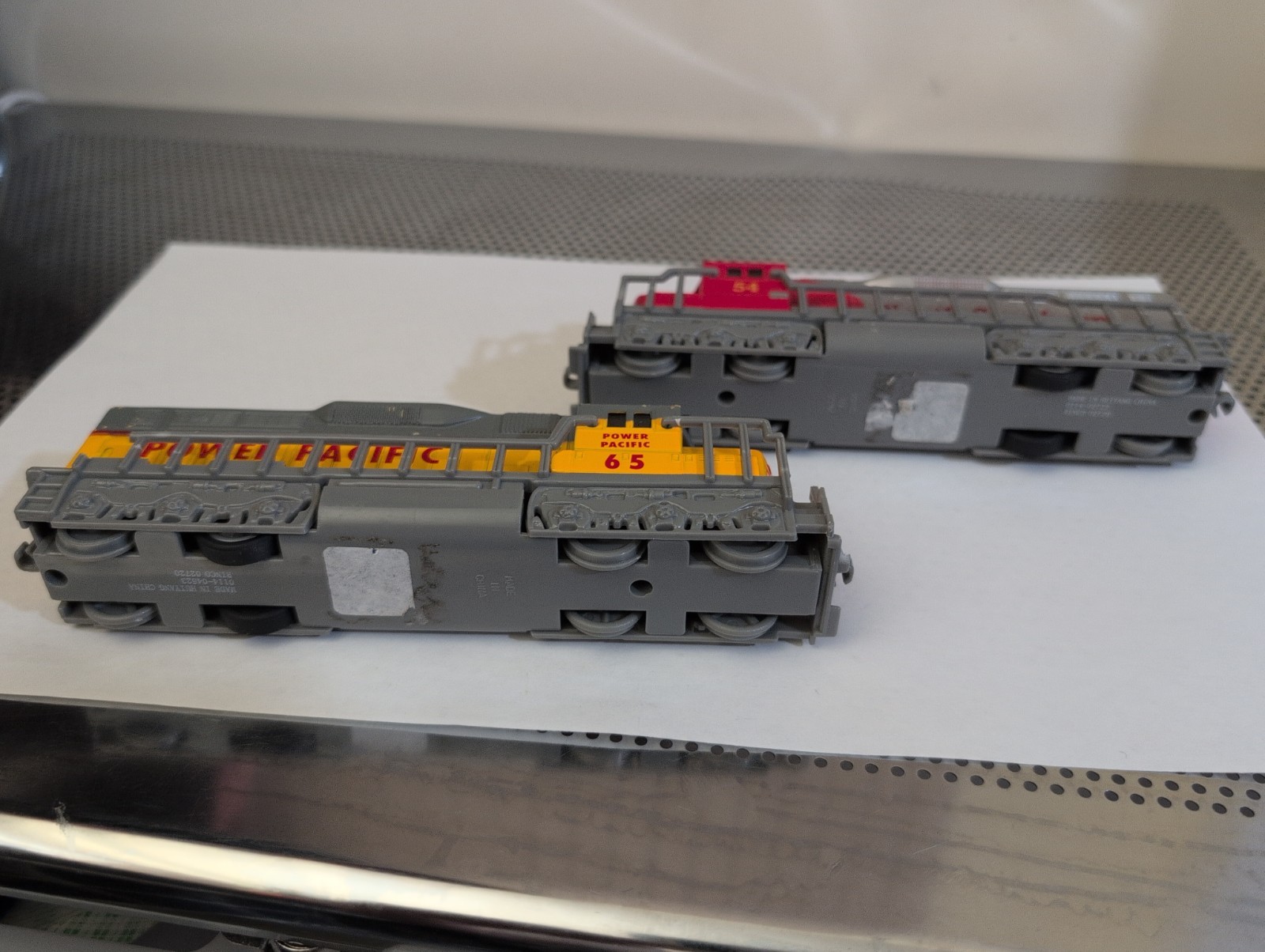 Locomotive Pull Back Power 65 Power Pacific Die Cast, North SOUTHERN. Lot Of 2