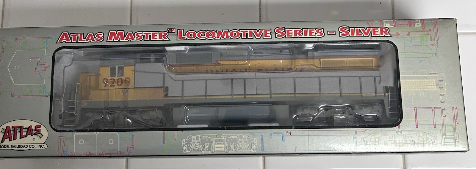 Atlas “Silver” HO GE C40-8 Dash 8-40C Union Pacific UP #9209 DC LED