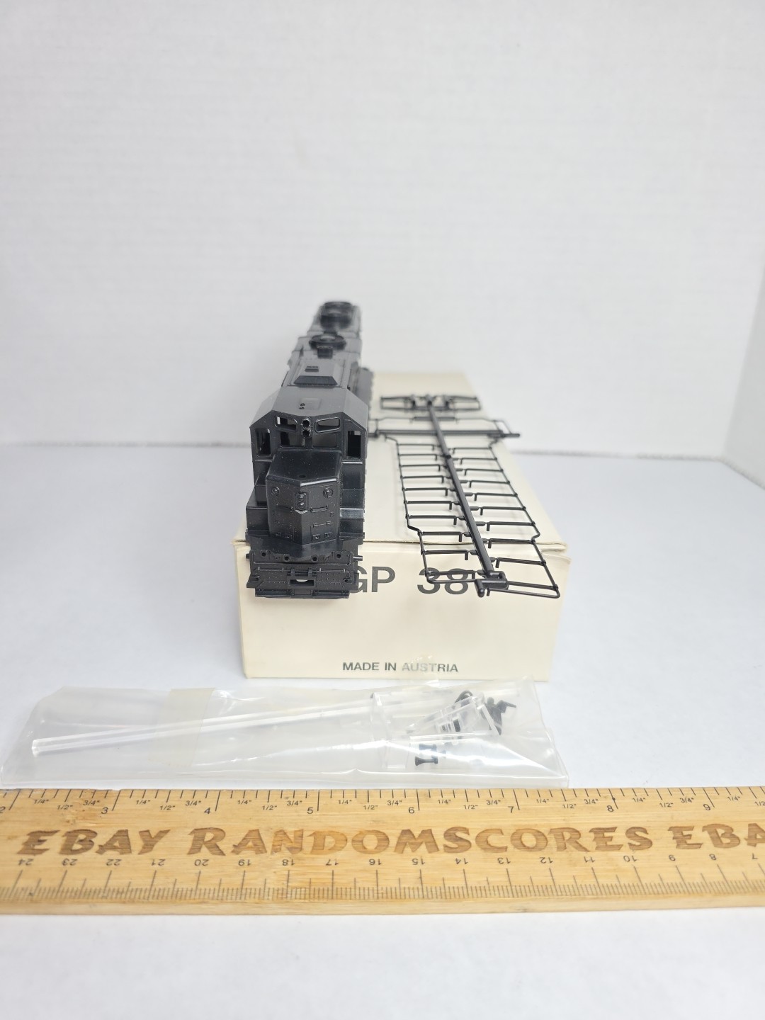 Shell Only* Atlas HO Scale GP38 Diesel Locomotive Undecorated LN Austria Roco(6)