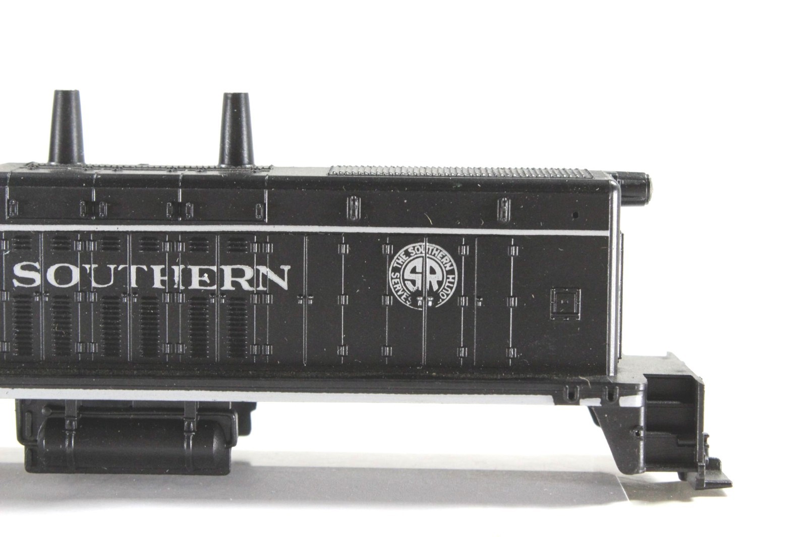 HO Athearn Southern Railway SW7 Diesel Locomotive Shell No Parts/Accessories