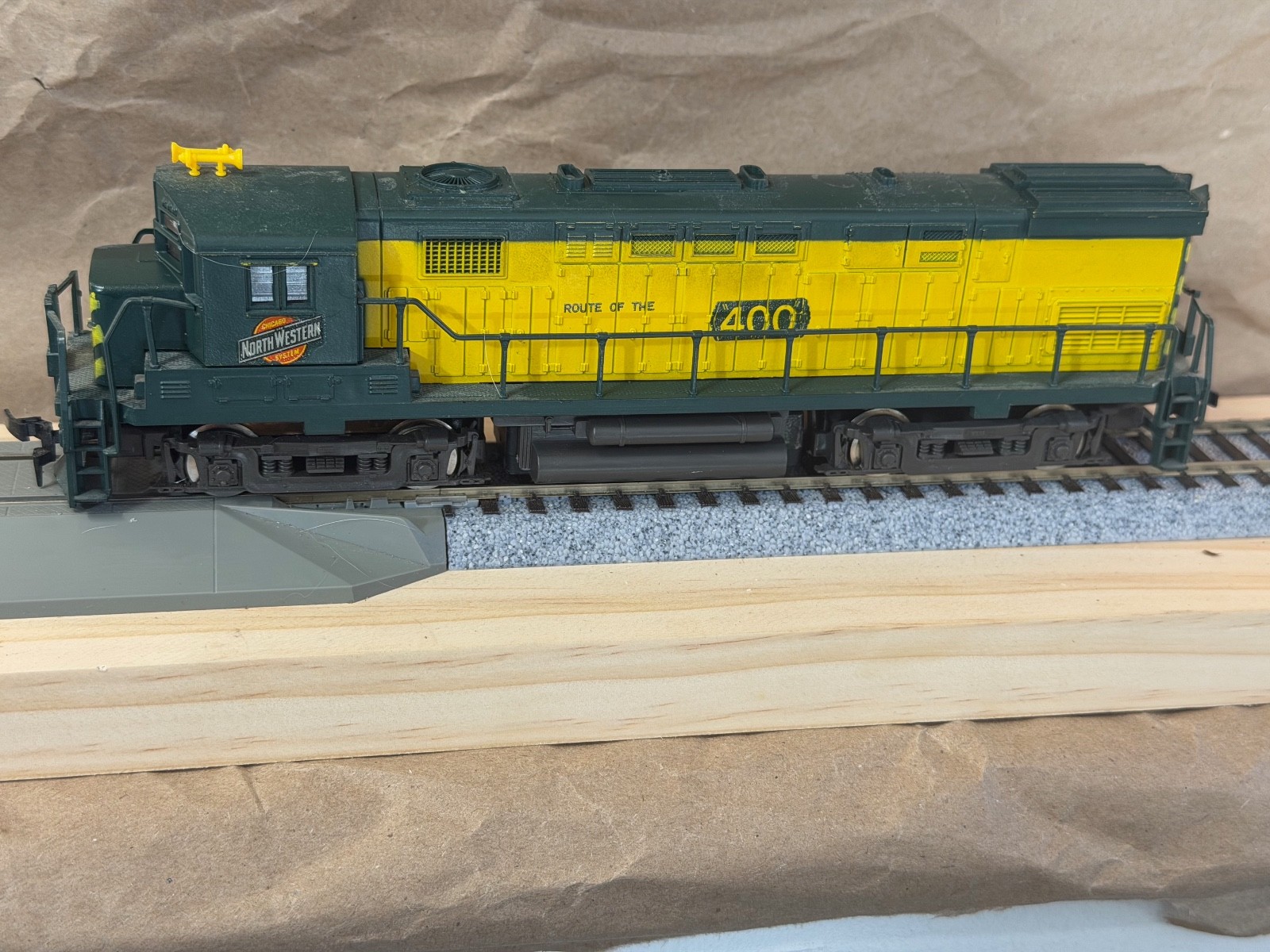 AHM ALCO Century C-424 – Chicago & North Western