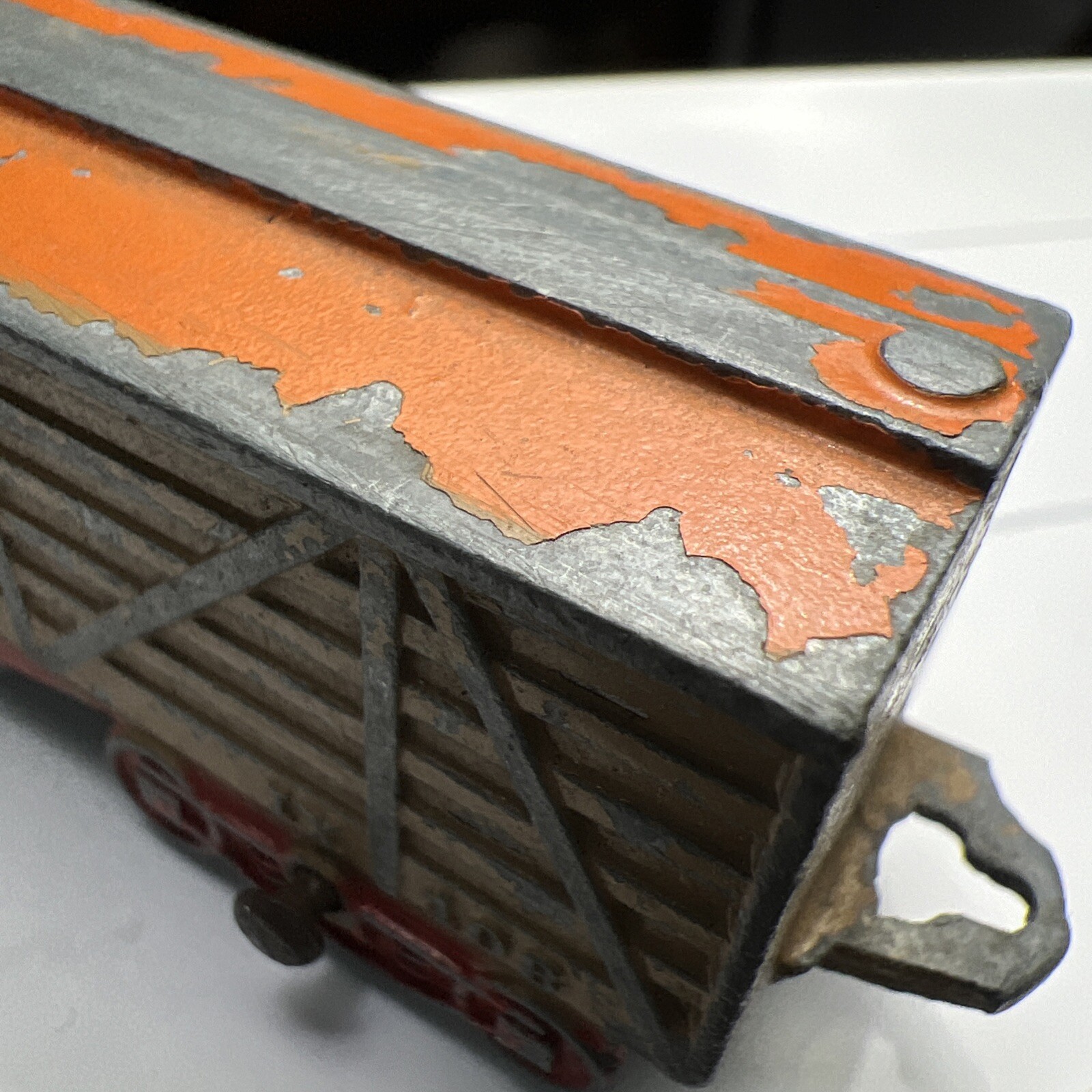vtg 1939 TOOTSIETOY Train PIONEER STOCK SHIPPERS CAR RAILROAD 5 Inch Orange