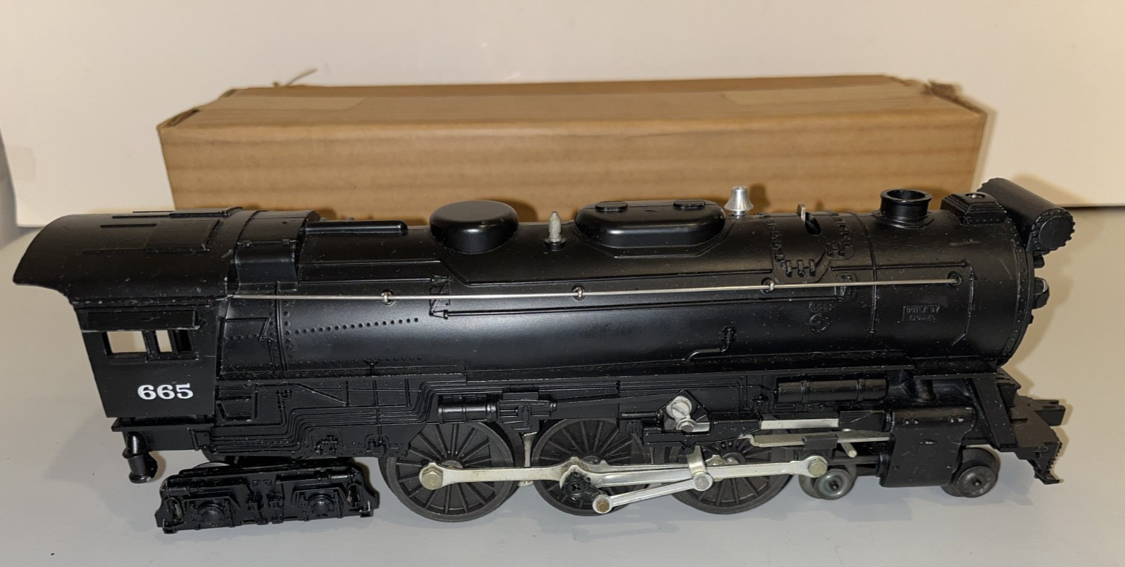 Lionel Postwar 665 4-6-4 Steam Engine ONLY with Box – Fabulous box and engine