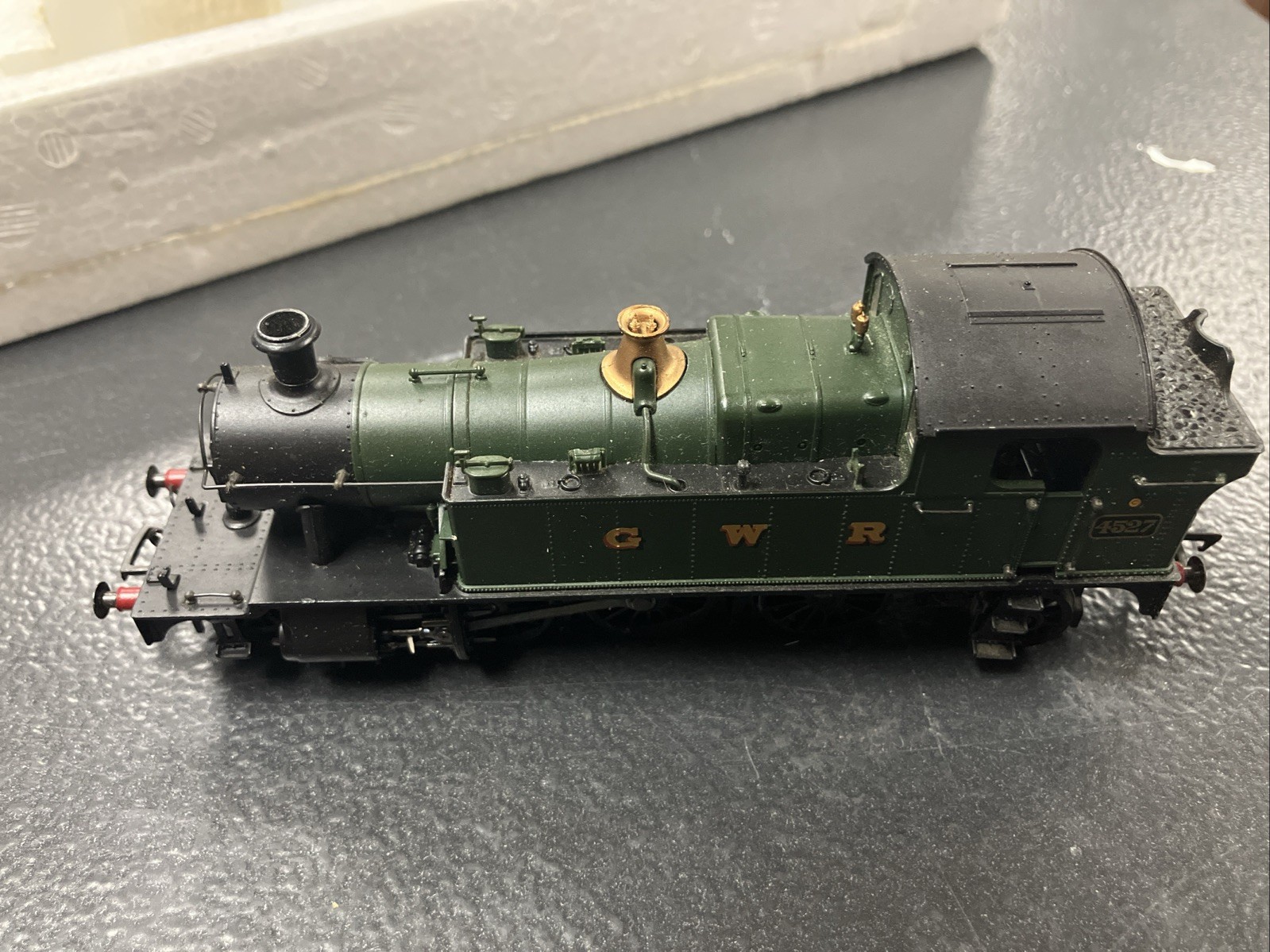 OO Scale Airfix Prairie Tank Locomotive 2-6-2 (GWR Green Livery)