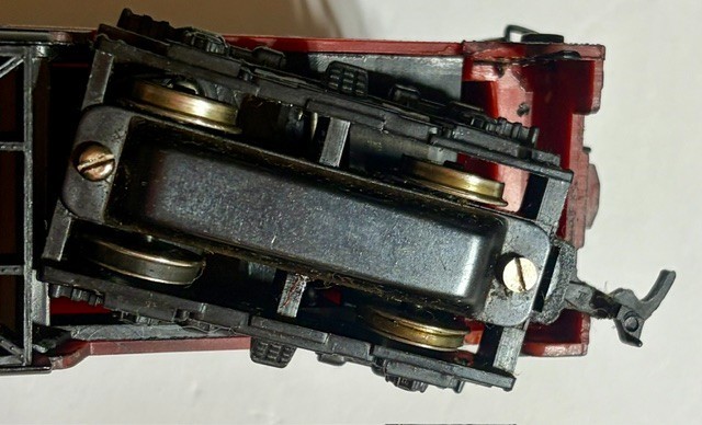 HO Scale Rock Island Diesel Engine & Union Pacific Railway Post Office (RPO) Car