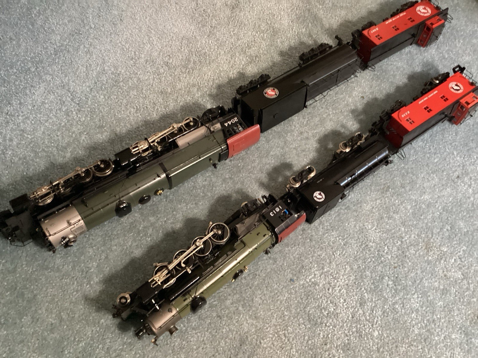 O Scale 3 Rail GN Locomotives, 13 Kit Built 50′ Freight Cars & 2 Caboosesu