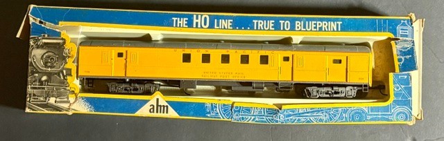 HO Scale Rock Island Diesel Engine & Union Pacific Railway Post Office (RPO) Car
