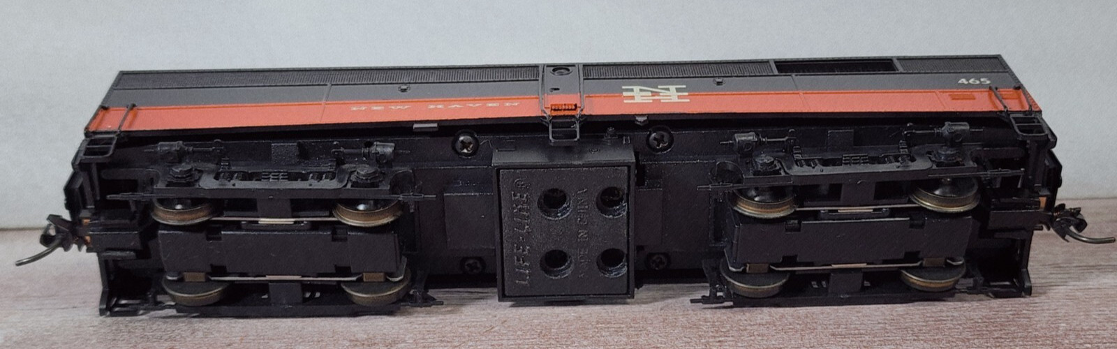 New Haven RR ALCO FB-2 Diesel Orange & Black 0465 Life Like HO Custom Paint