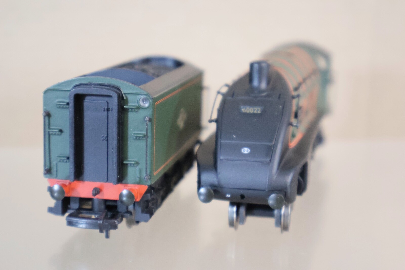 BACHMANN 31-957 RE NAMED BR 4-6-2 CLASS A4 LOCOMOTIVE 60022 MALLARD BOXED oj