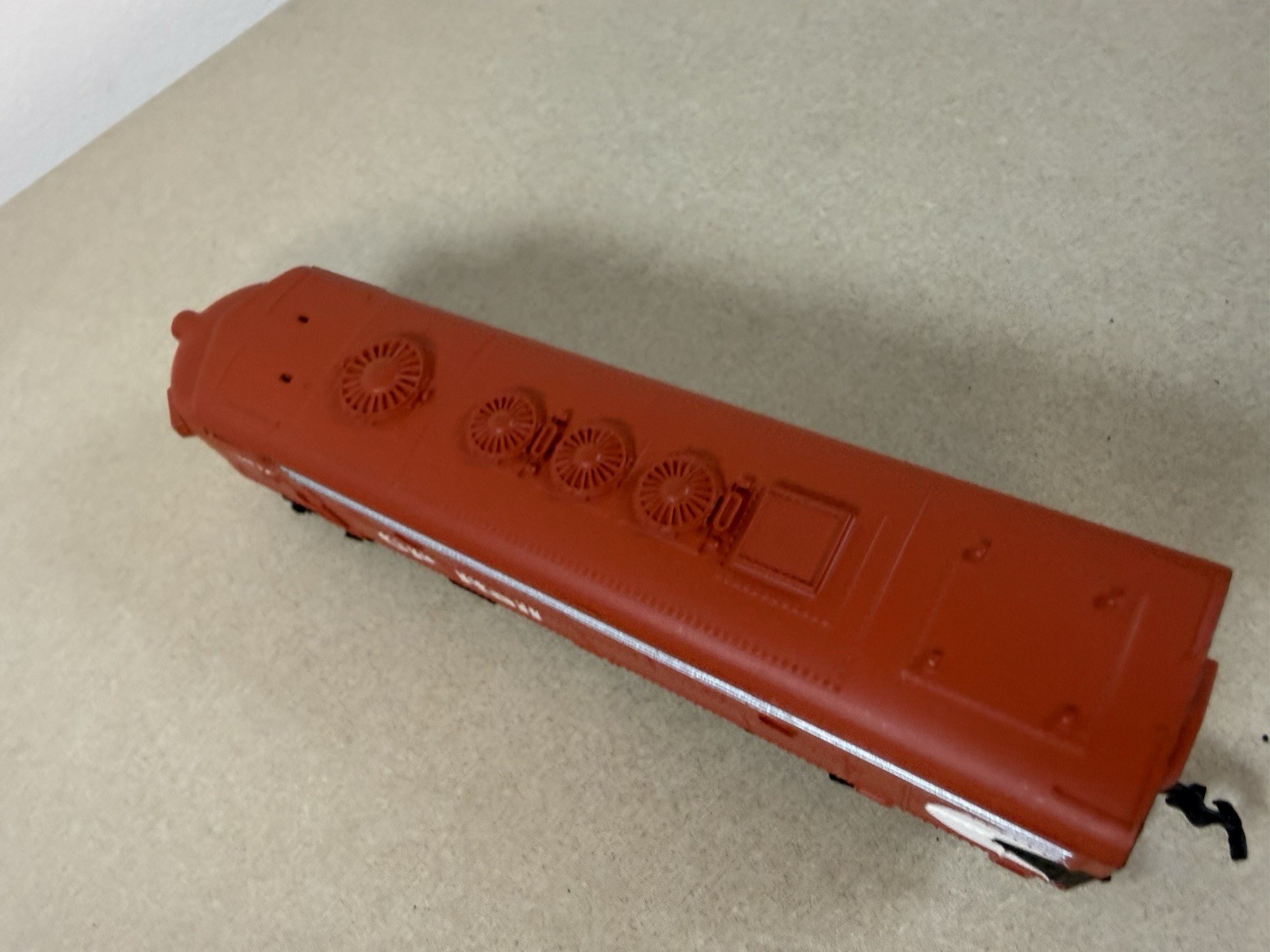 CP Rail 1412 HO Scale Diesel Locomotive Bachmann Model Train Red Black White