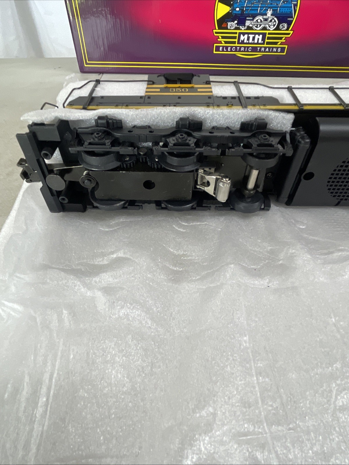 MTH MT-2110L Nickel Plate Road Cab No. 350 EMD SD-9 W/Proto OB Cab 350