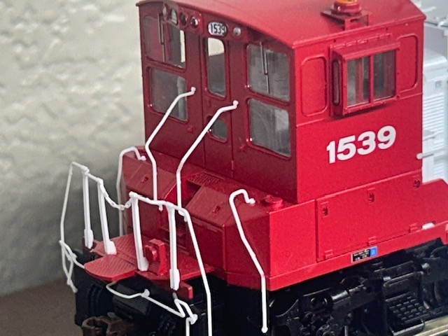 SOO LINE MP15ac SWITCHER LOCO – DC/DCC Ready – HO Scale -” GENESIS ” NEW OOP