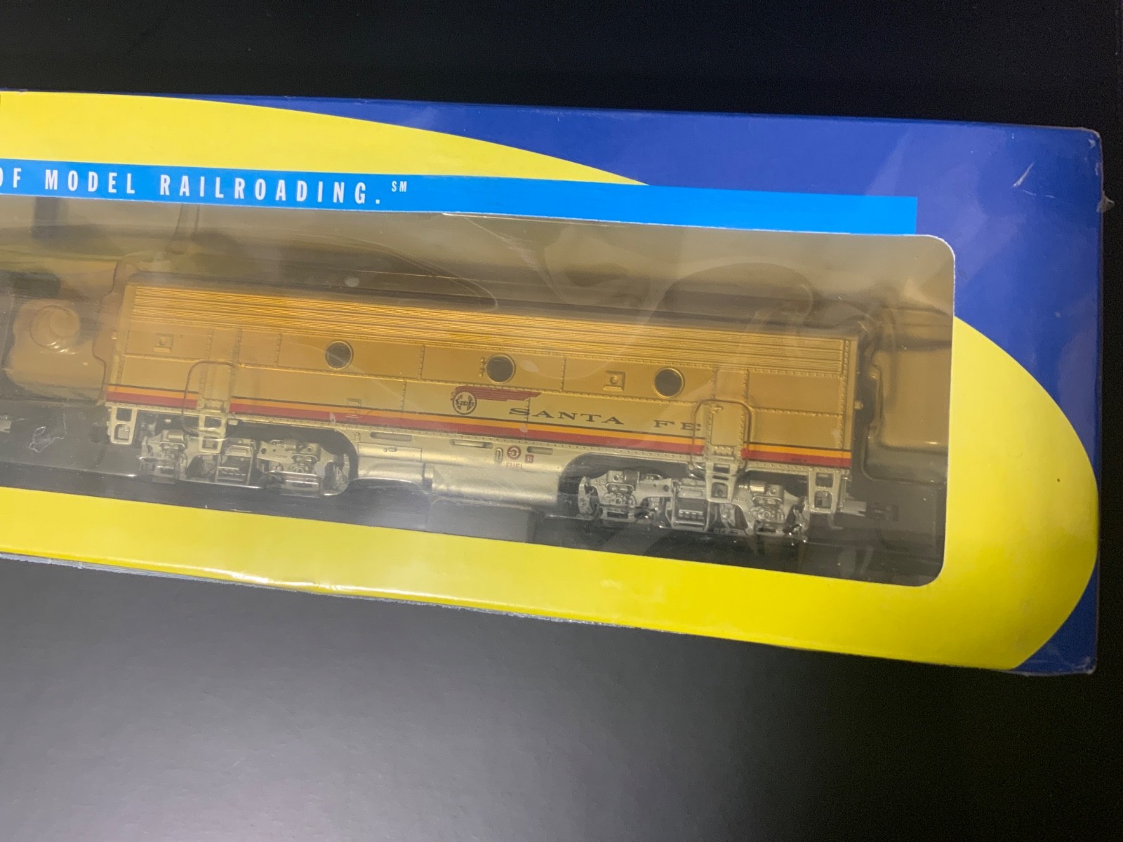 New Athearn Santa Fe F7A-F7B Diesel Locomotive HO 8021 Red Silver Model Train